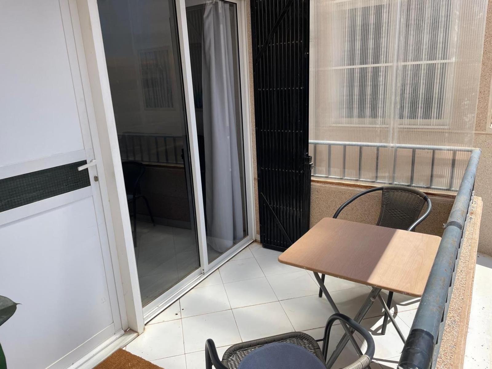 Przytulny Apartament 100M Od Plazy Torrevieja Exterior foto
